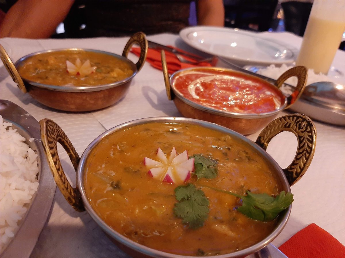 مطعم شارمينار للتندوري الهندي