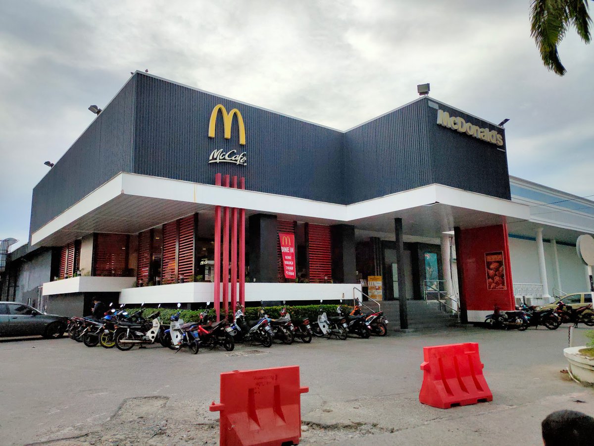 A picture of McDonald's Underwater World Langkawi