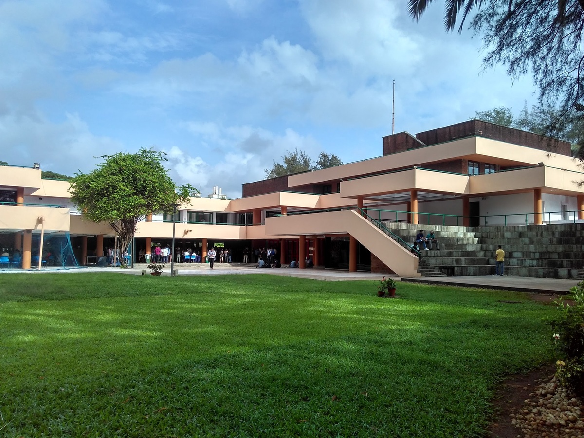 أكاديمية باناجي كالا