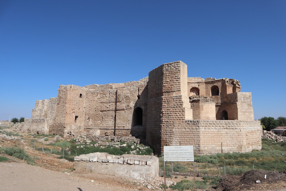 A picture of Harran Castle