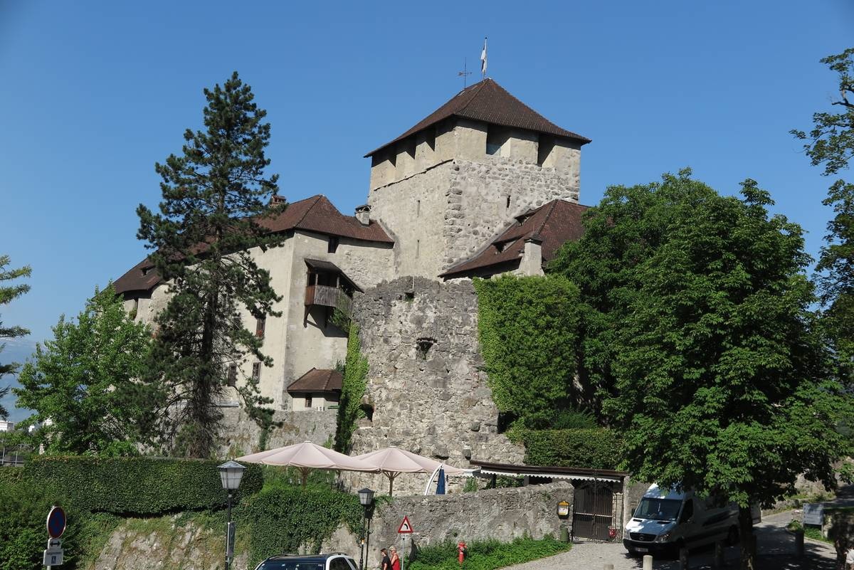 قلعة شاتينبورغ