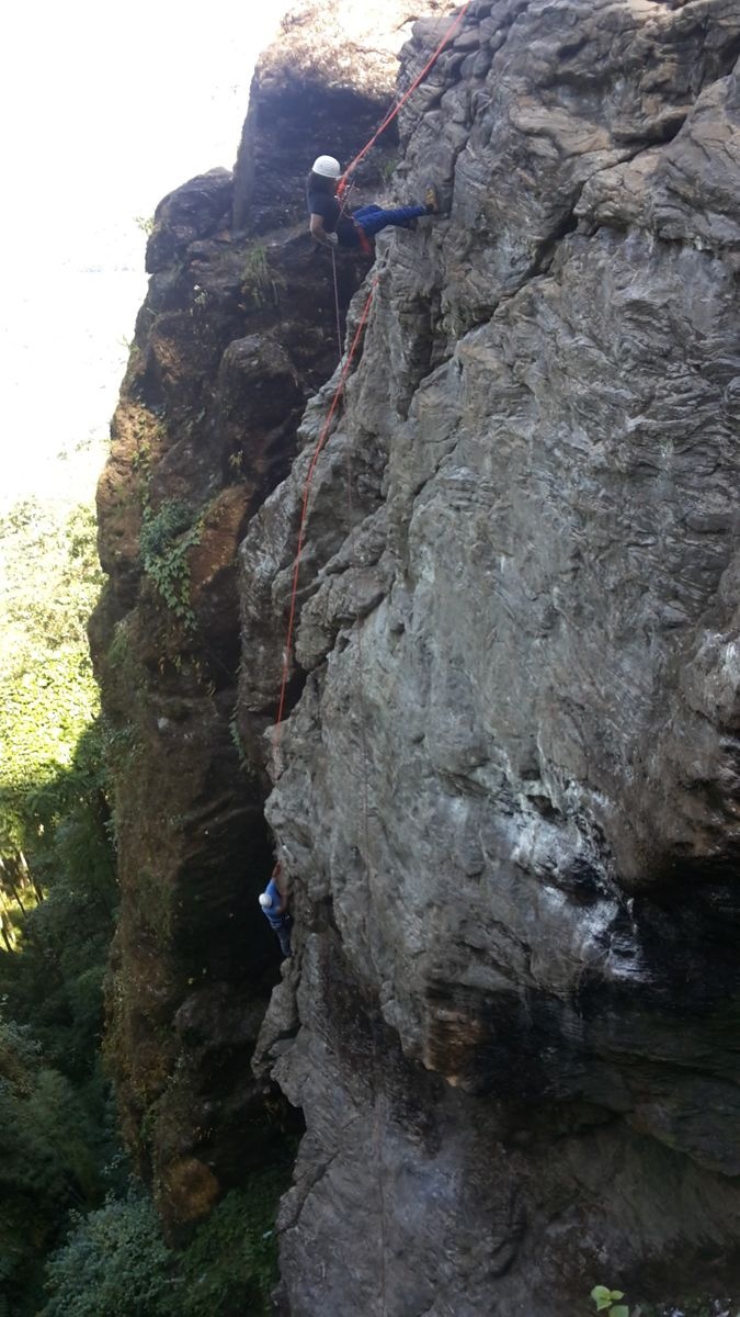 مركز دارجيلنغ للقفز المظلات