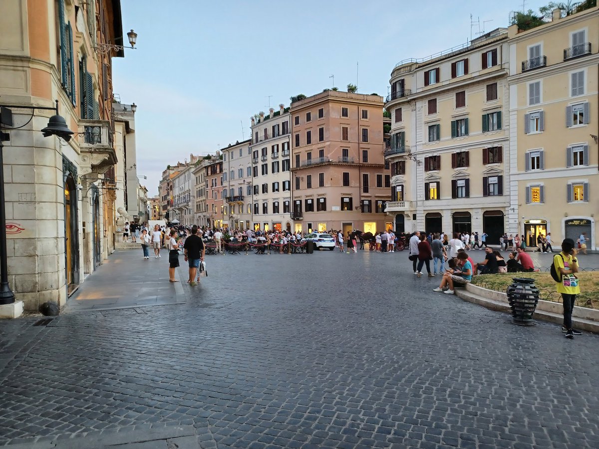 A picture of Piazza di Spagna