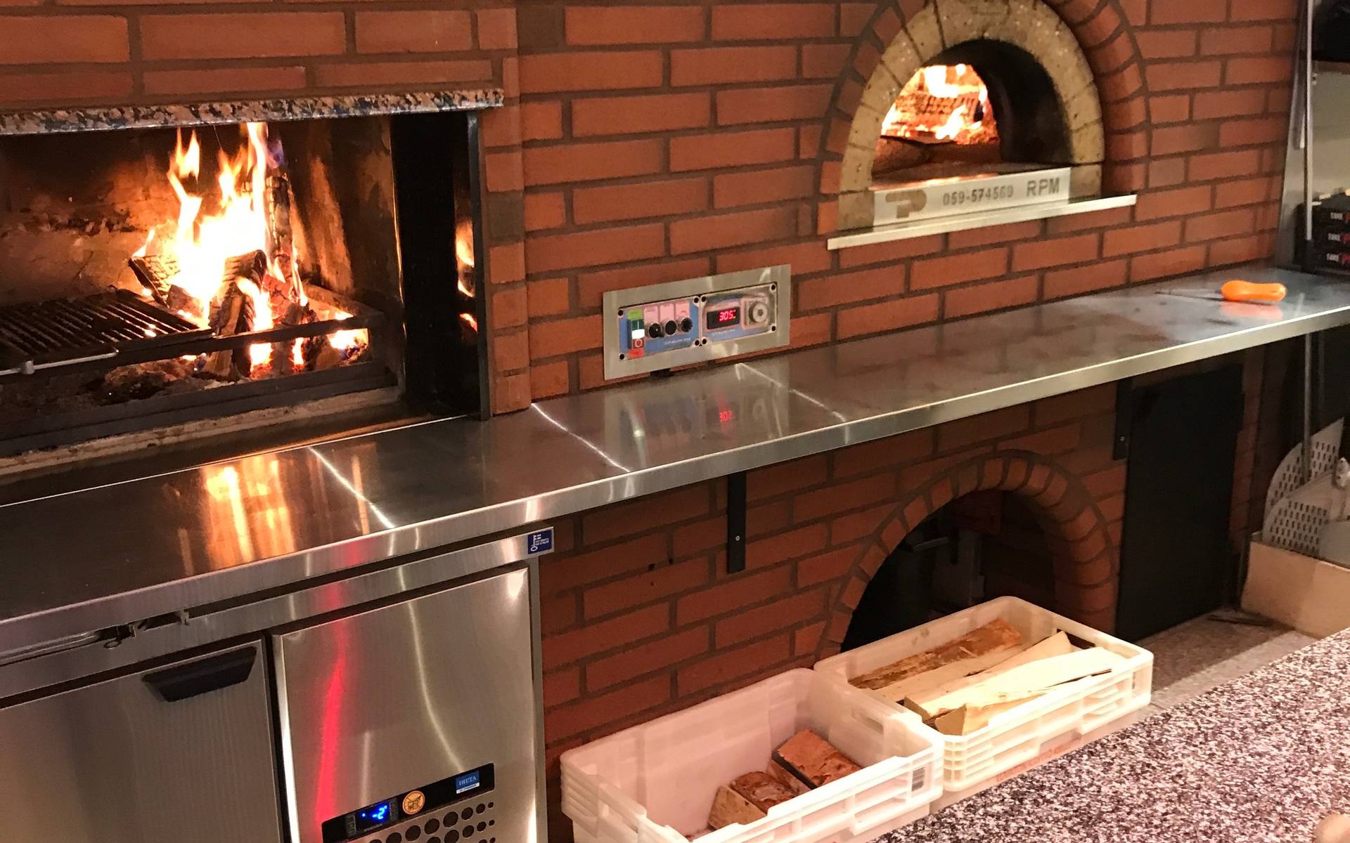 A picture of Haruno pizza kebab