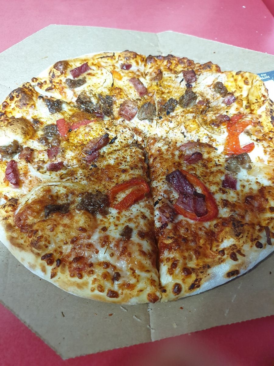 دومينوز بيتزا أتاكوم