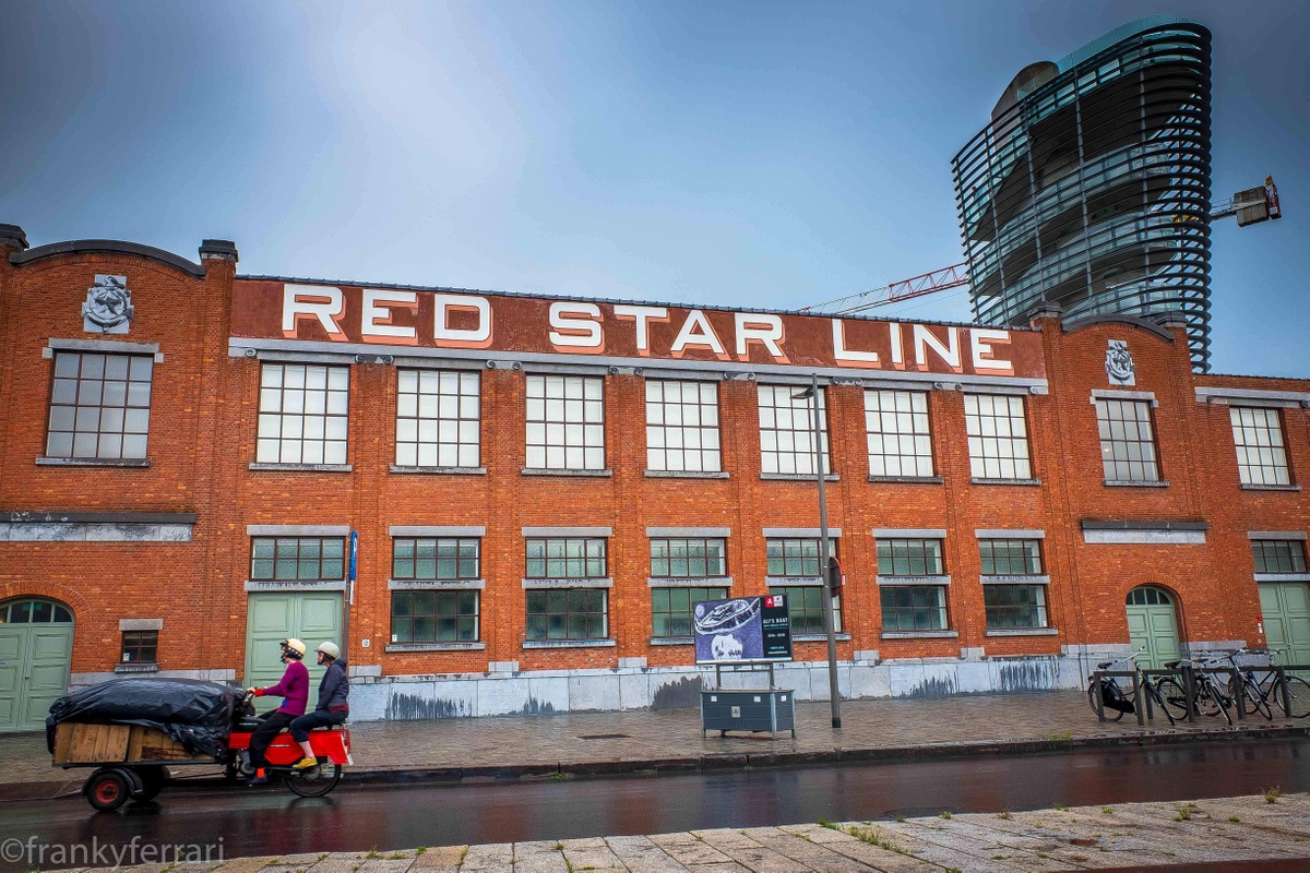 متحف خط النجم الأحمر