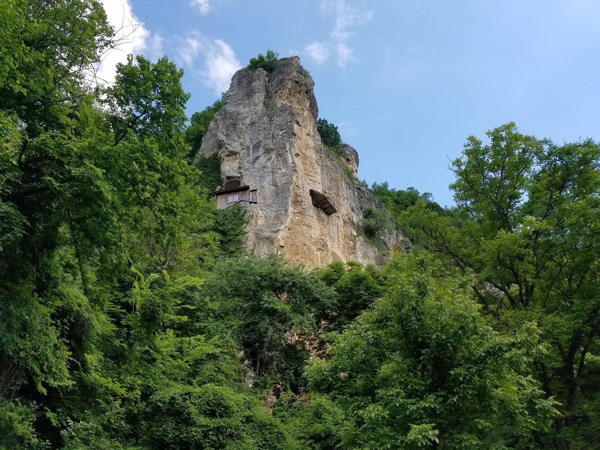 كنائس إيفانوفو الصخرية