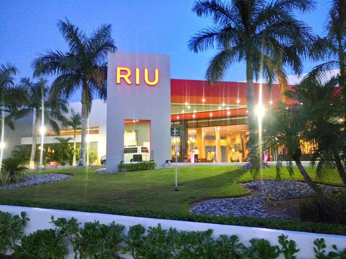 مركز تسوق بلاياكار