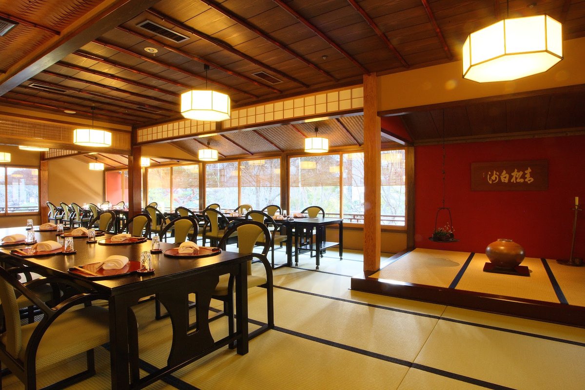 مطعم توفويا أوكاي