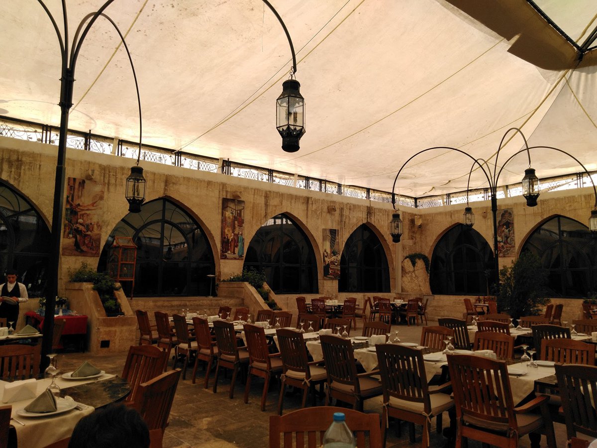 مطعم خان الجواهر
