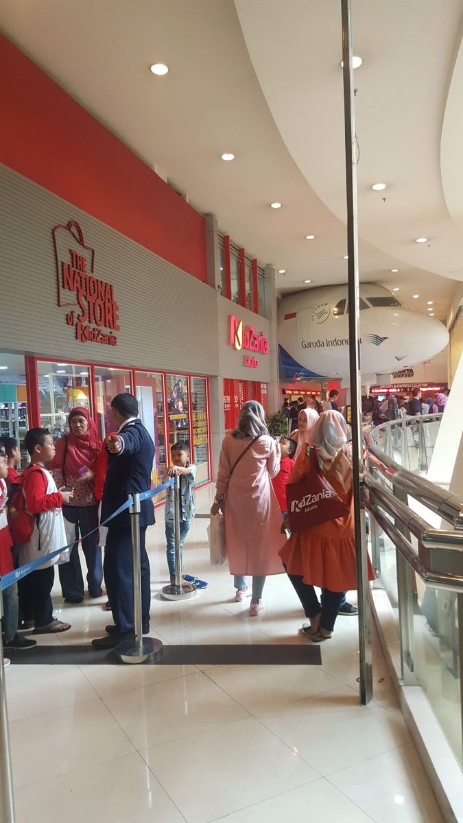 مركز تسوق بيسيفك بلايس