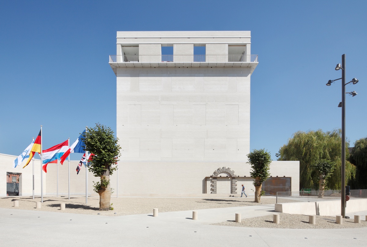 متحف ثكنة دوسين