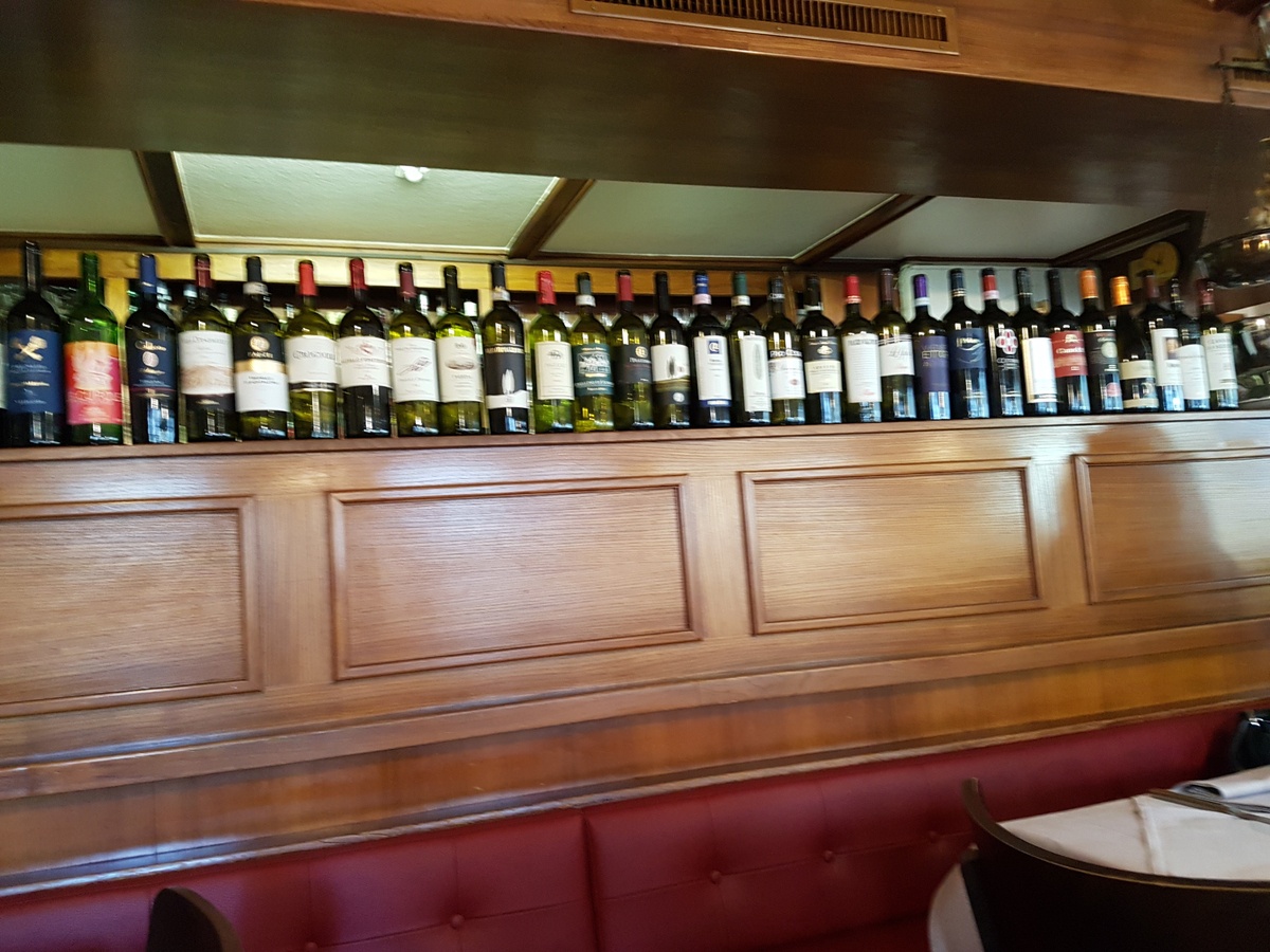 مطعم فالنتينو