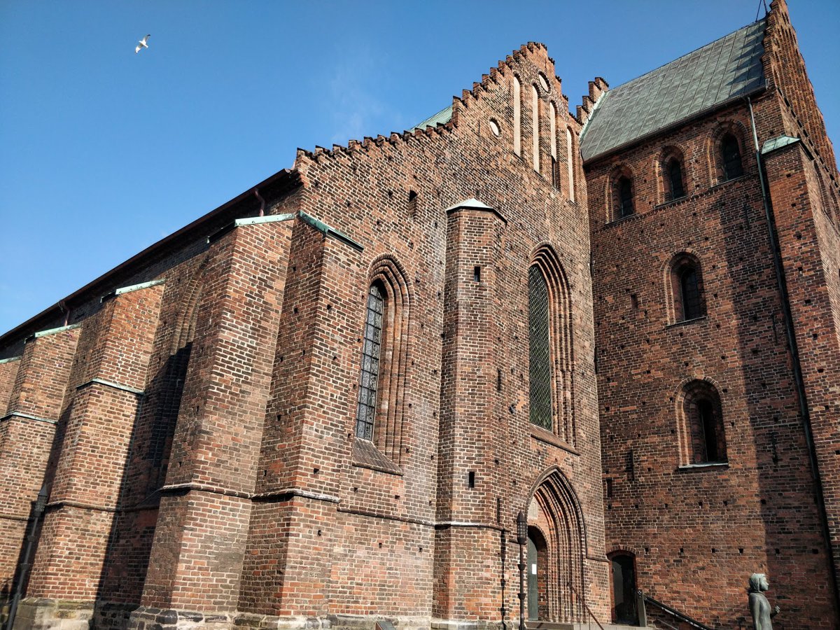 قائمة أفضل  25 كنيسة و اديرة سياحية في السويد