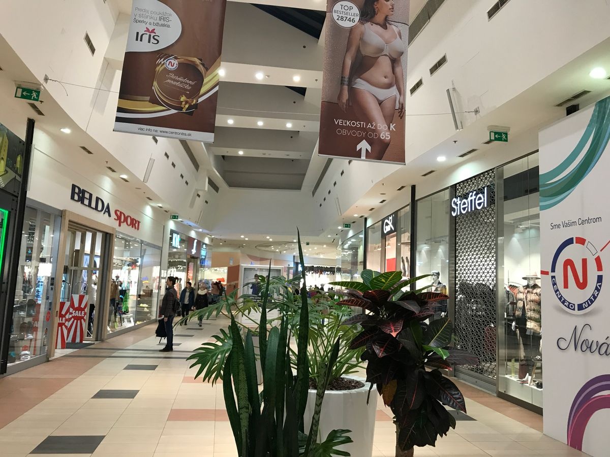 مركز تسوق أن سنترو