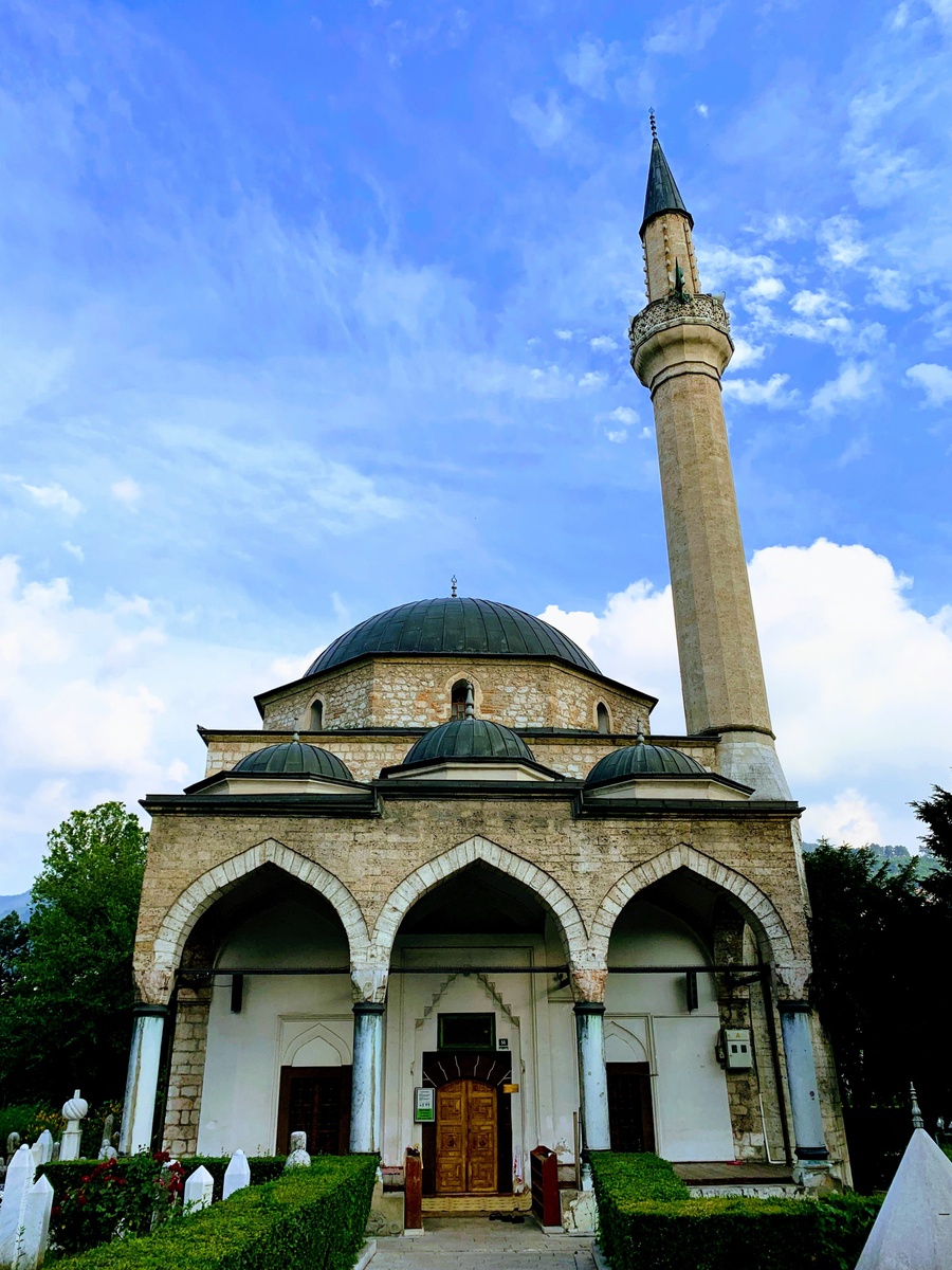 مسجد علي باشينا