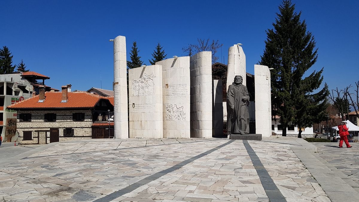 نصب بيسي هيليندارسكي التذكاري