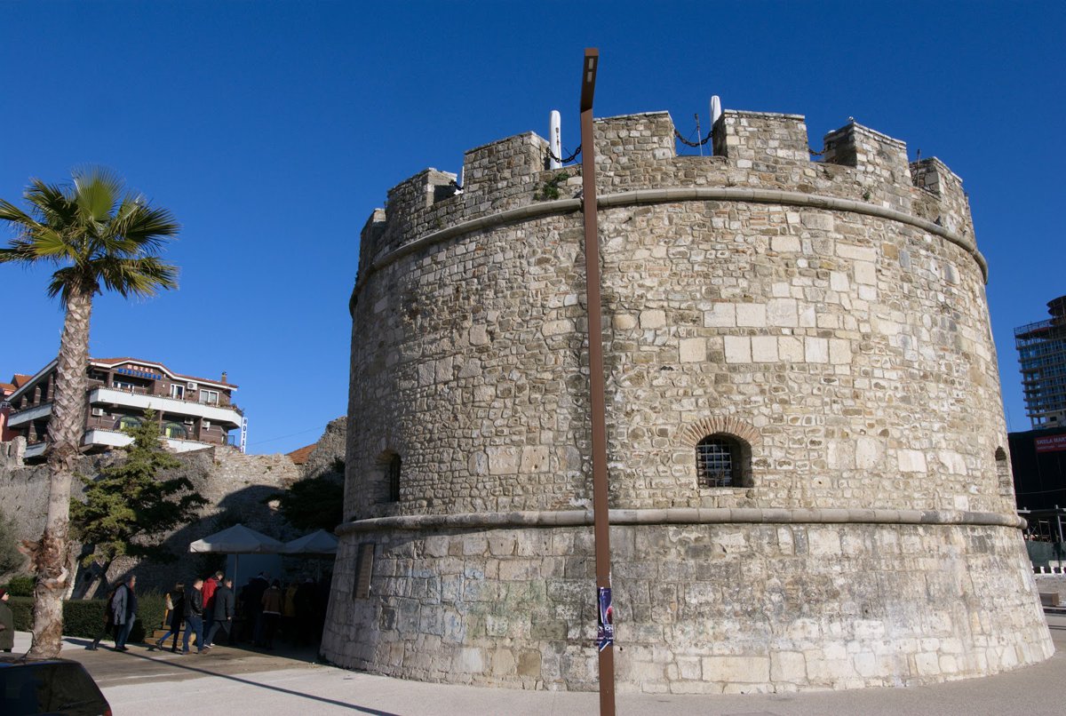 قلعة دوريس