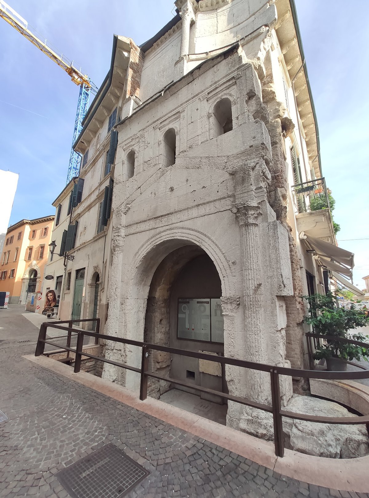 A picture of Porta Leoni