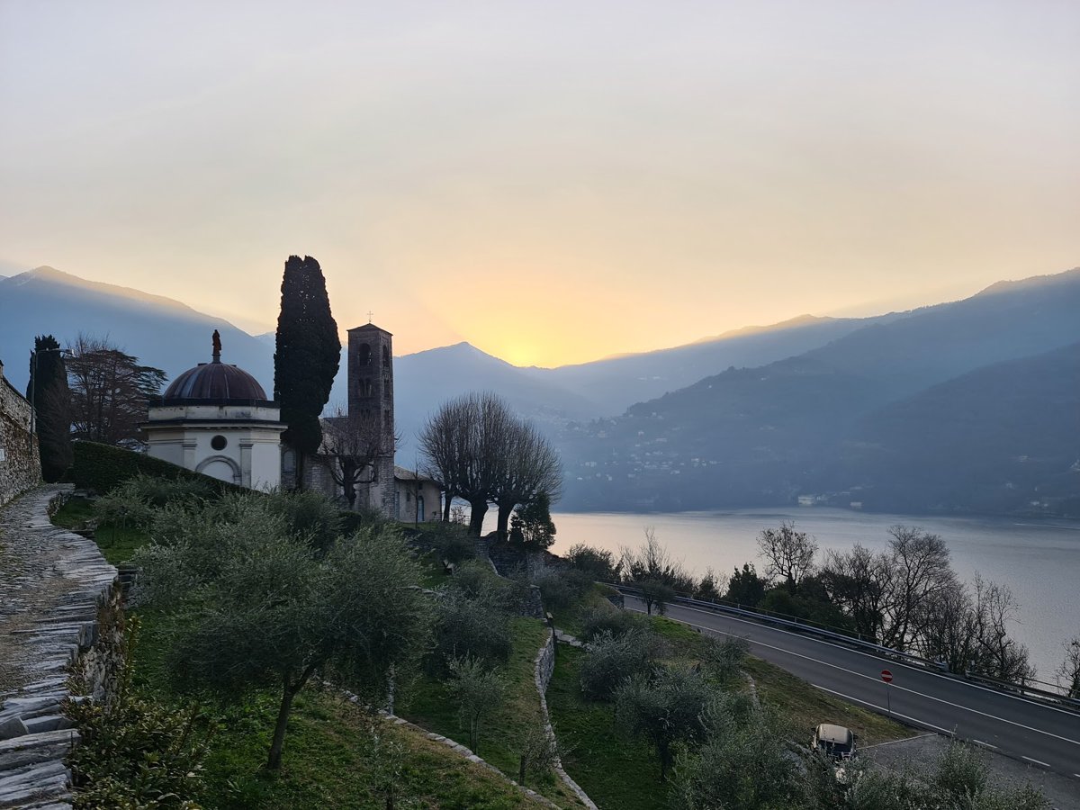 A picture of Via Verde: Panoramic Path from Moltrasio to Laglio