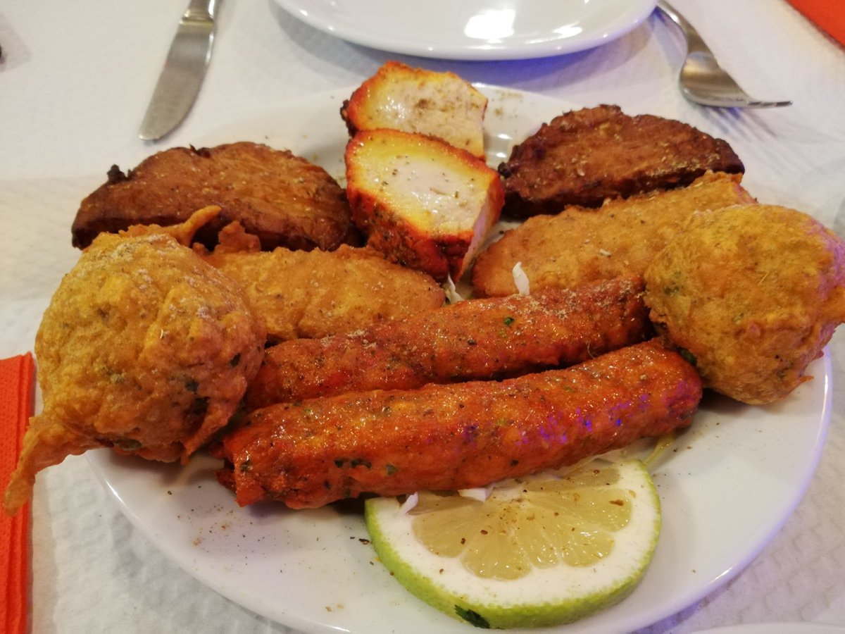 مطعم كاري هاوس والتندوري الهندي