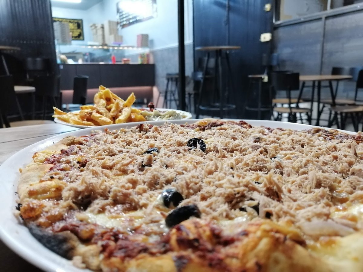 مطعم بيتزا فولكانو