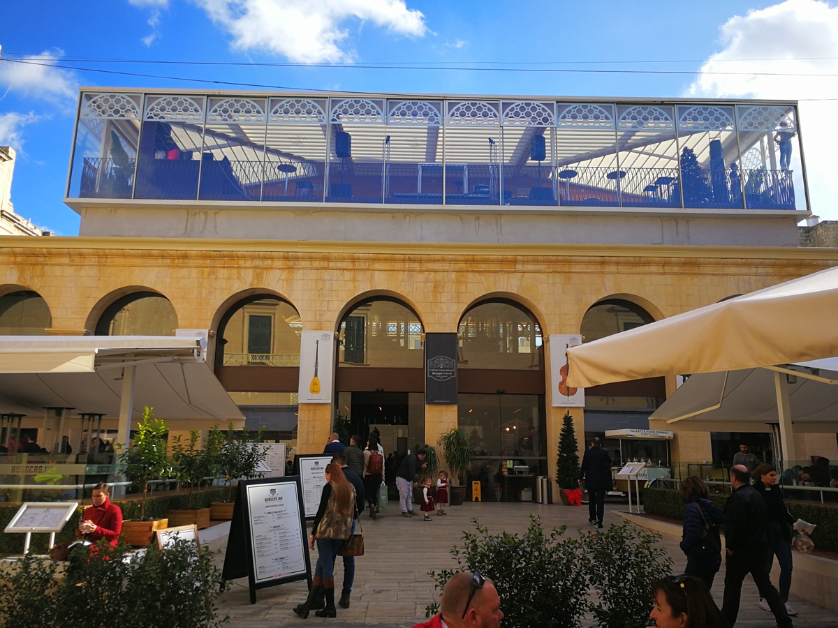 اروع و افضل  6 مولات و مراكز للتسوق في مالطا