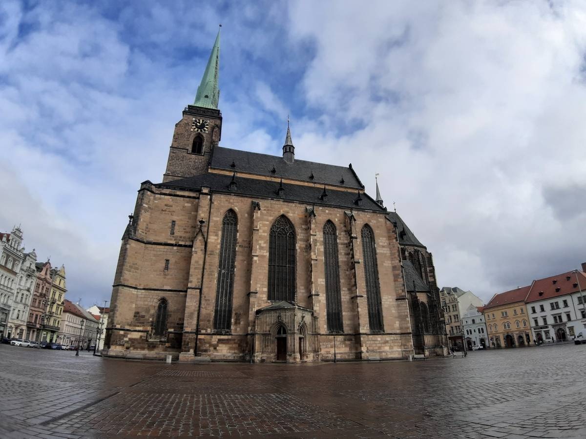 دليلك لافضل  25 كنيسة و اديرة سياحية في التشيك ننصحك بها