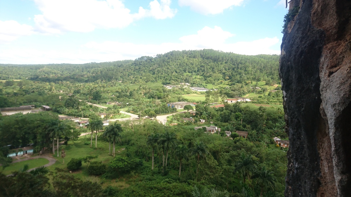 كهوف سان توماس