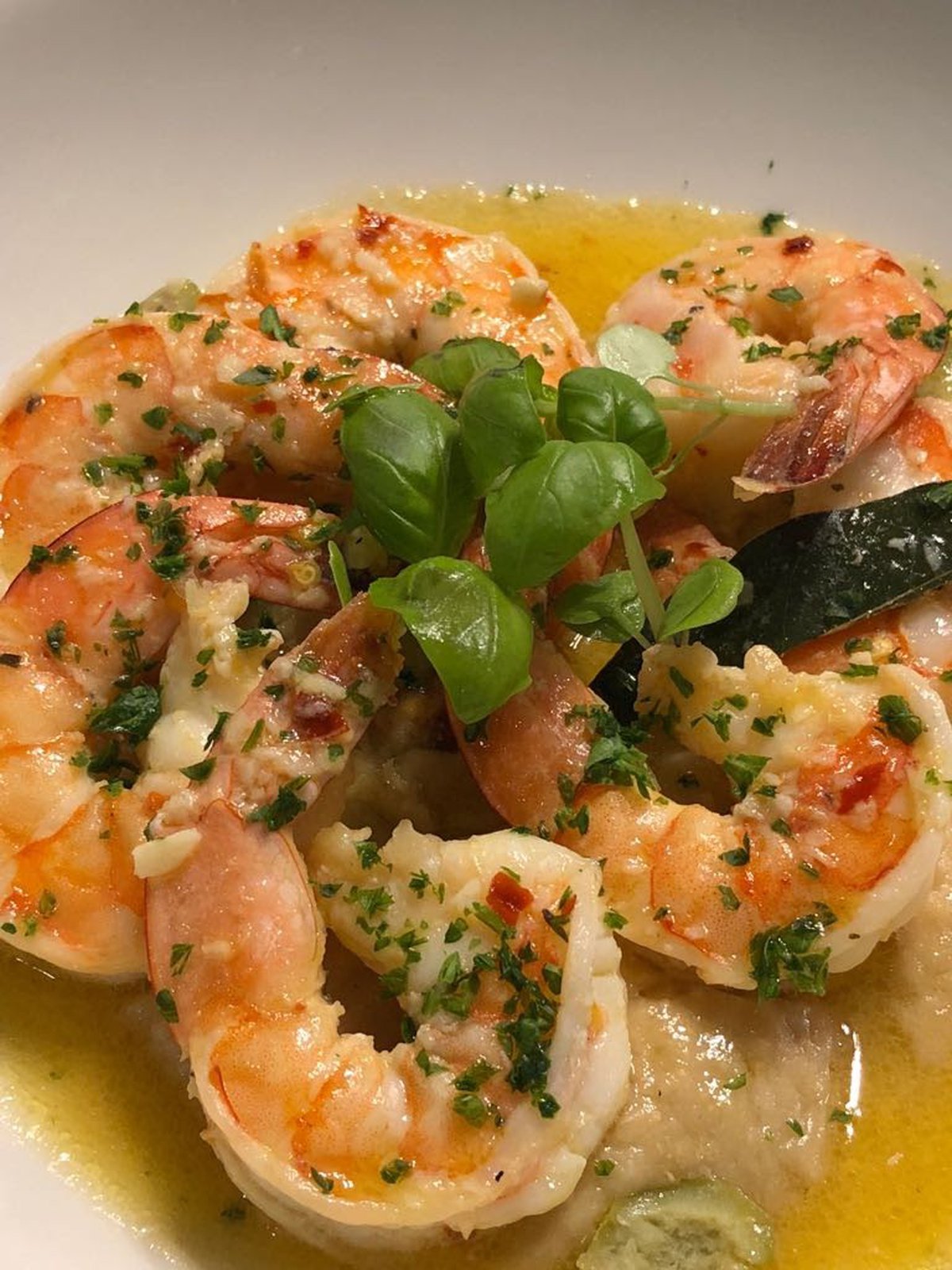 مطعم فرايديز