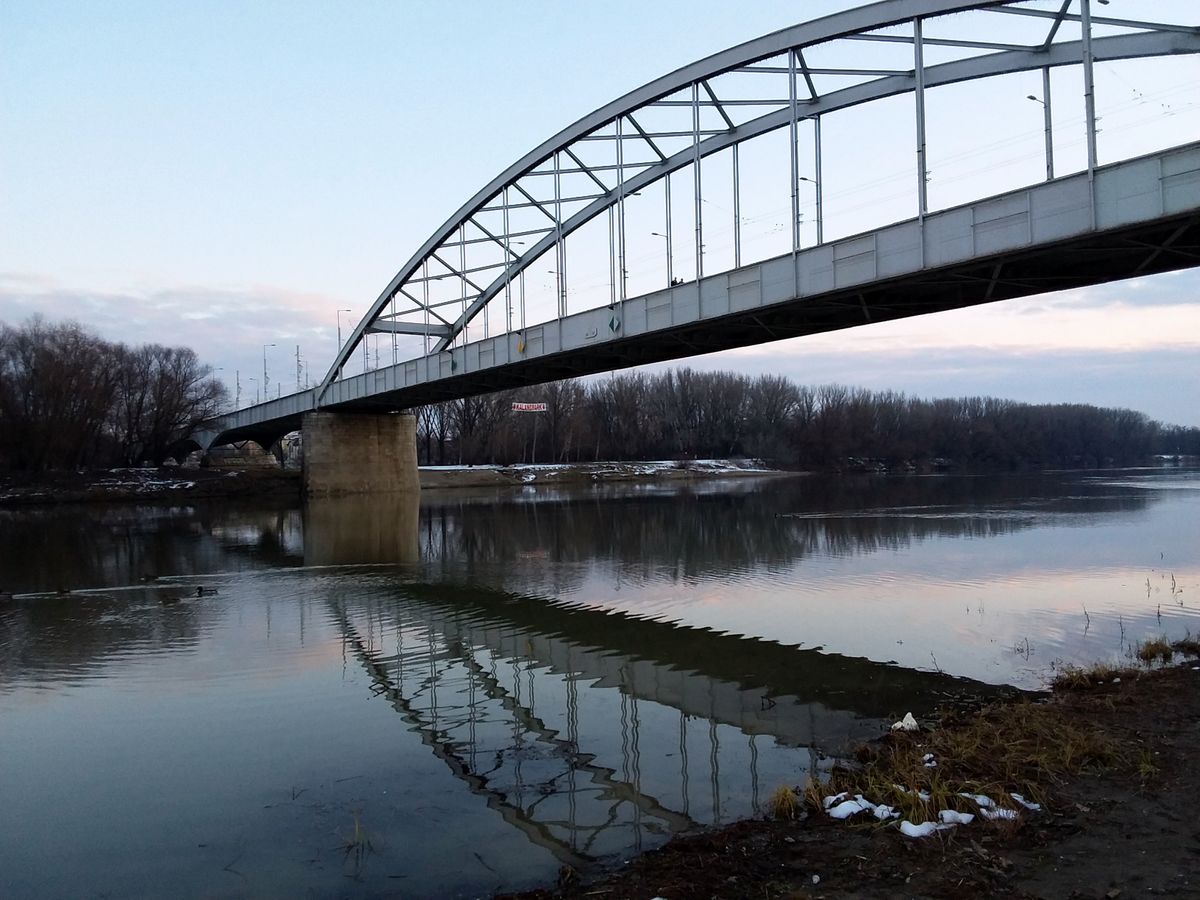 جسر وسط المدينة