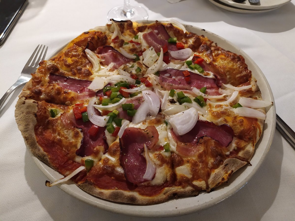 مطعم فيلا فيوري