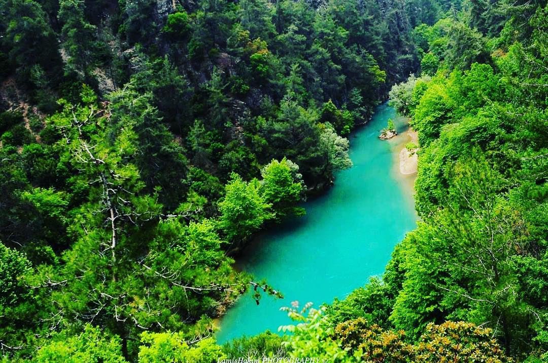 A picture of Chouwen Lake