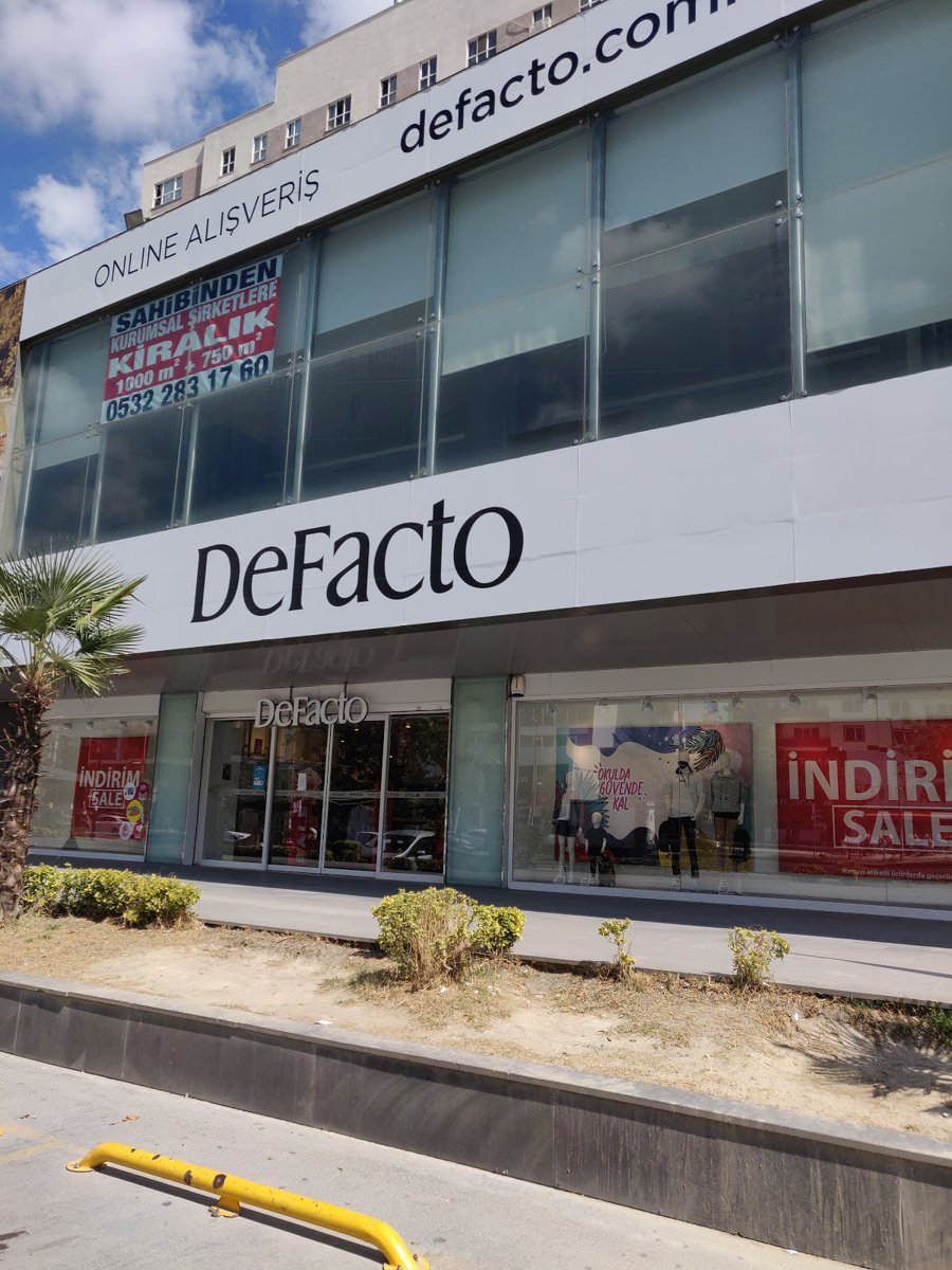 ديفاكتو مركز اوزيورتلار