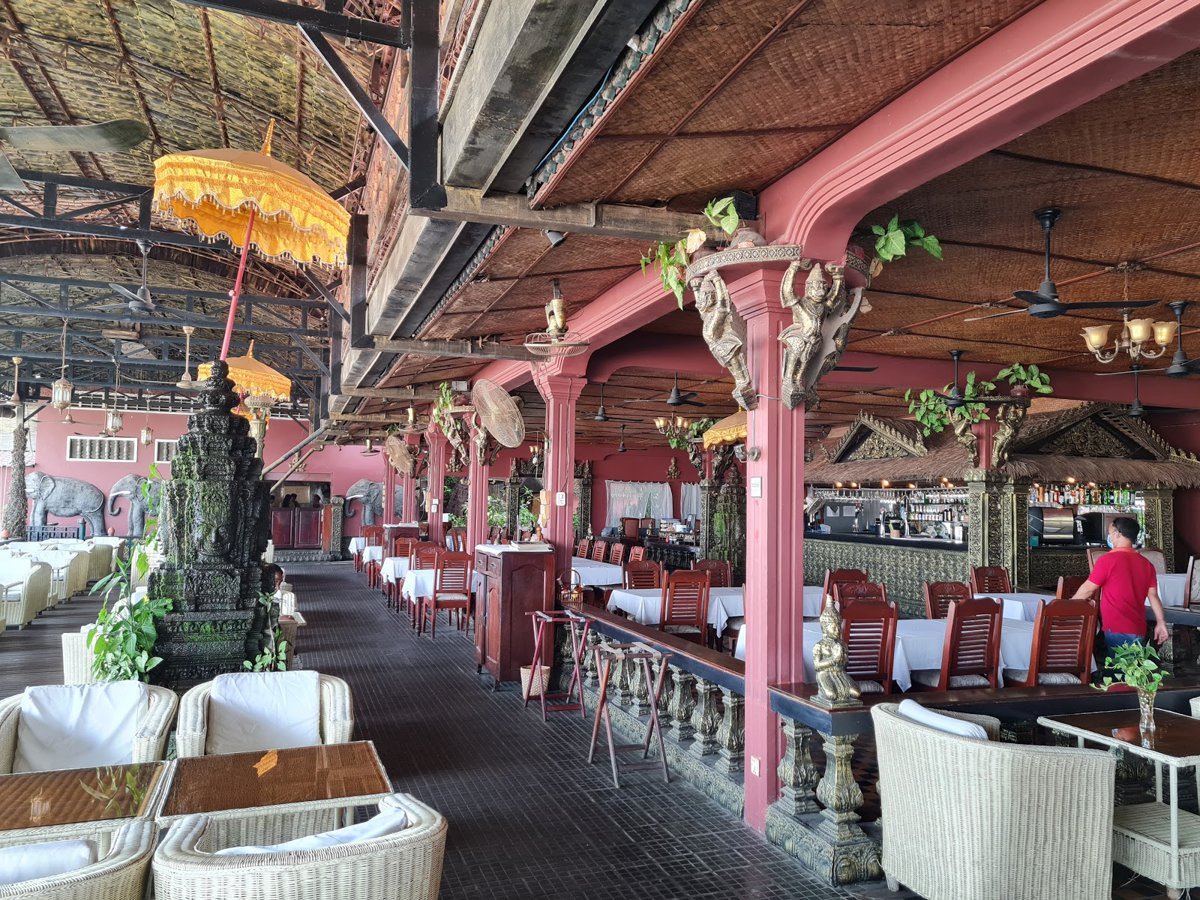 مطعم التيتانيك