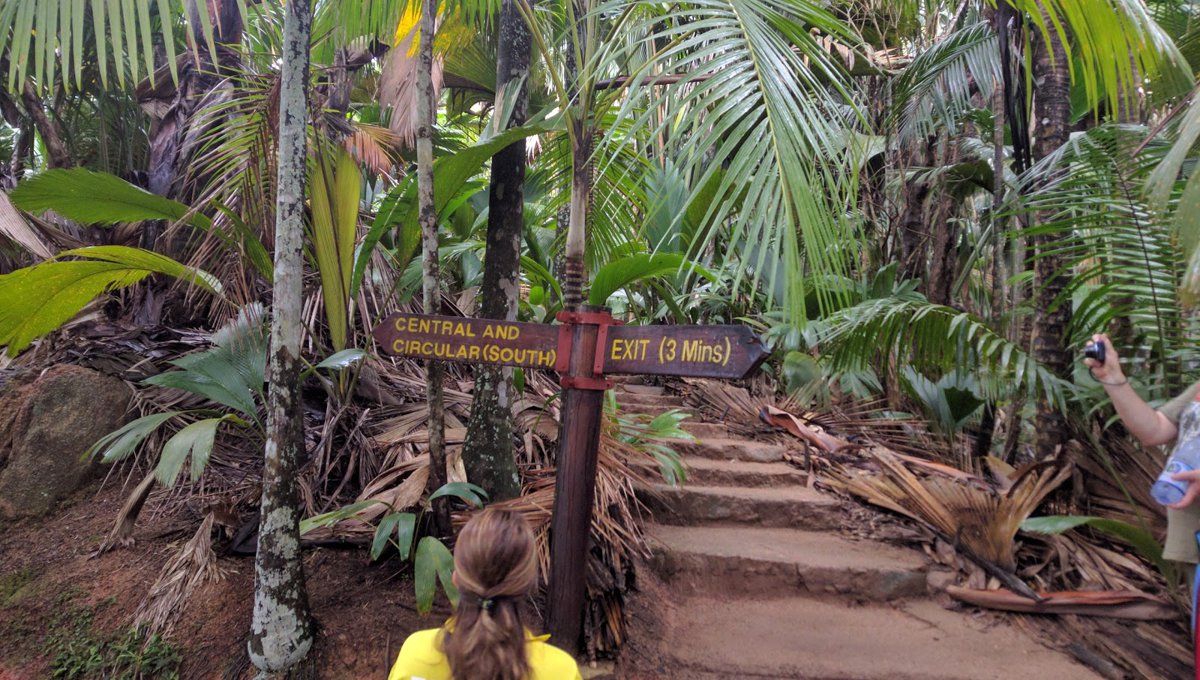 A picture of Praslin National Park