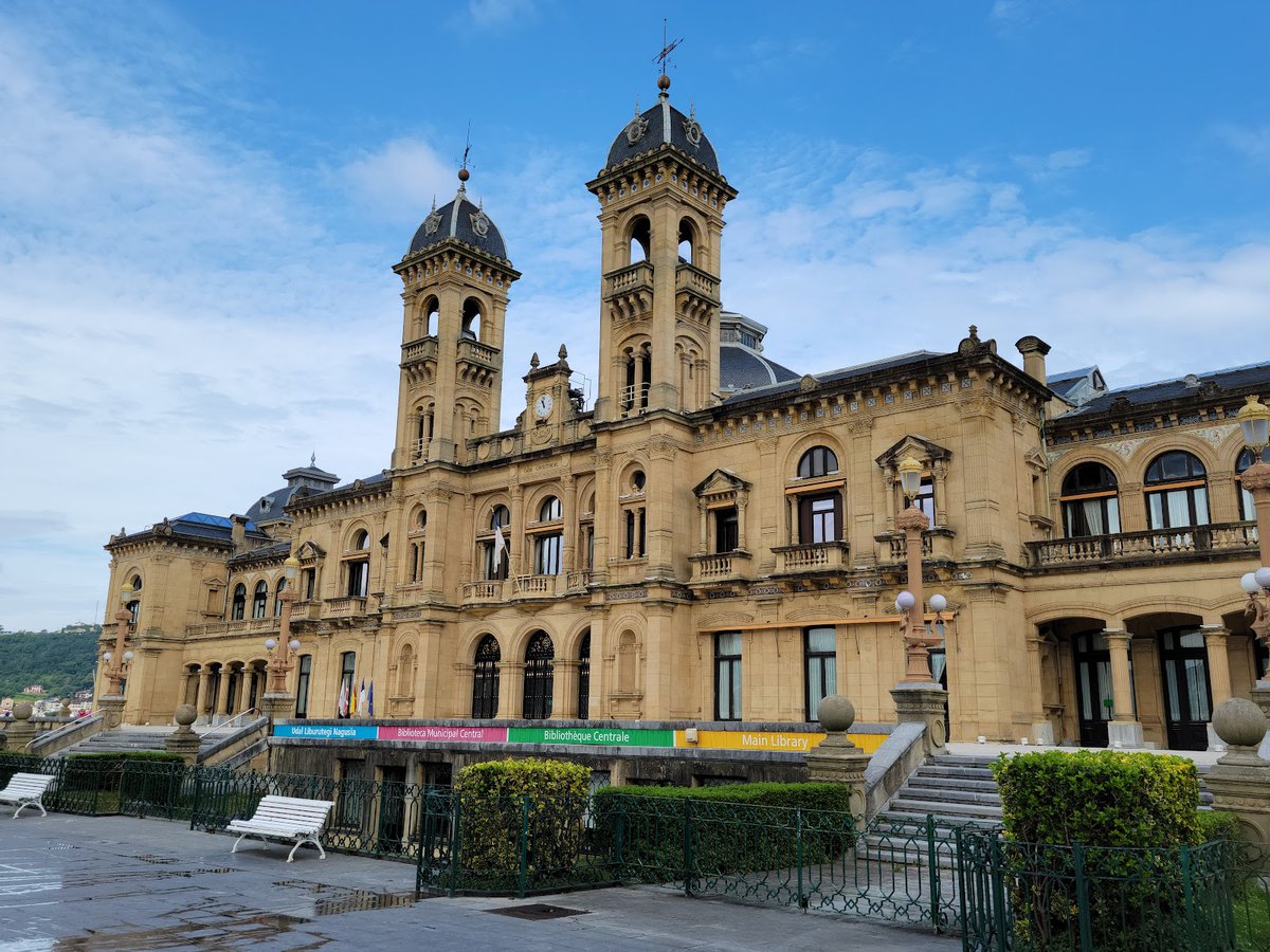 مبنى بلدية سان سيباستيان